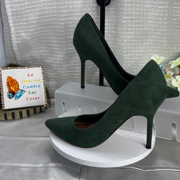 (H2) NWT ASOS DESIGN mid-heeled court shoes in green, size 4/10.3cm - Picture 2 of 9